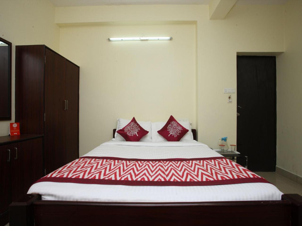 Oyo 10465 Koyambedu Chennai Hotell Eksteriør bilde