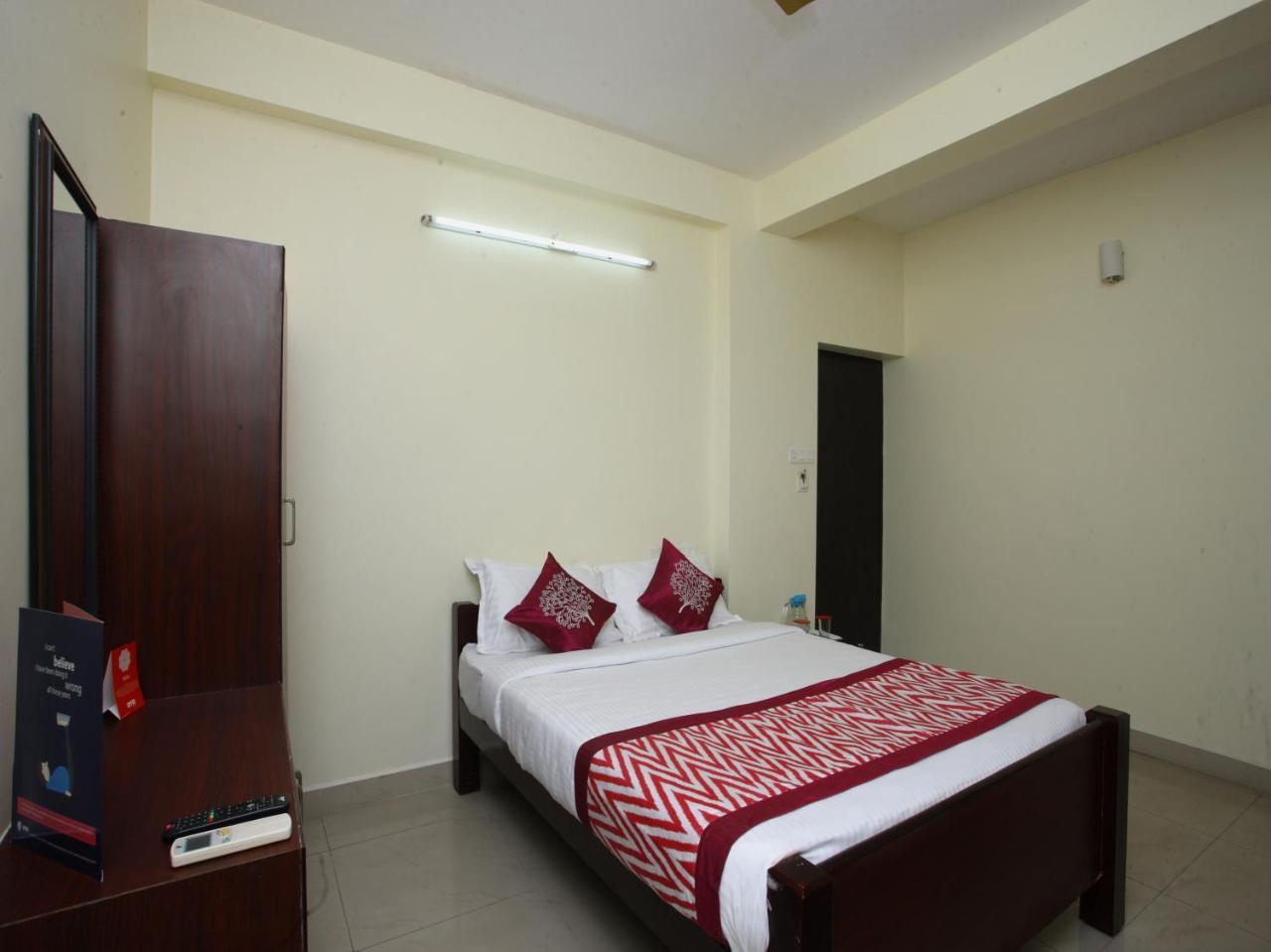 Oyo 10465 Koyambedu Chennai Hotell Eksteriør bilde