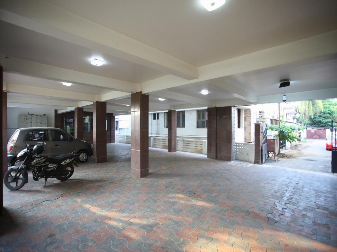 Oyo 10465 Koyambedu Chennai Hotell Eksteriør bilde