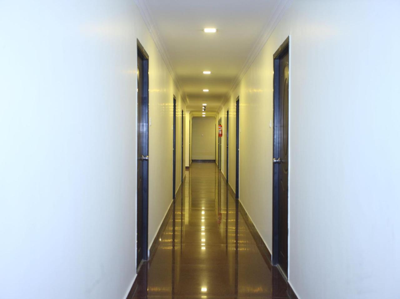 Oyo 10465 Koyambedu Chennai Hotell Eksteriør bilde